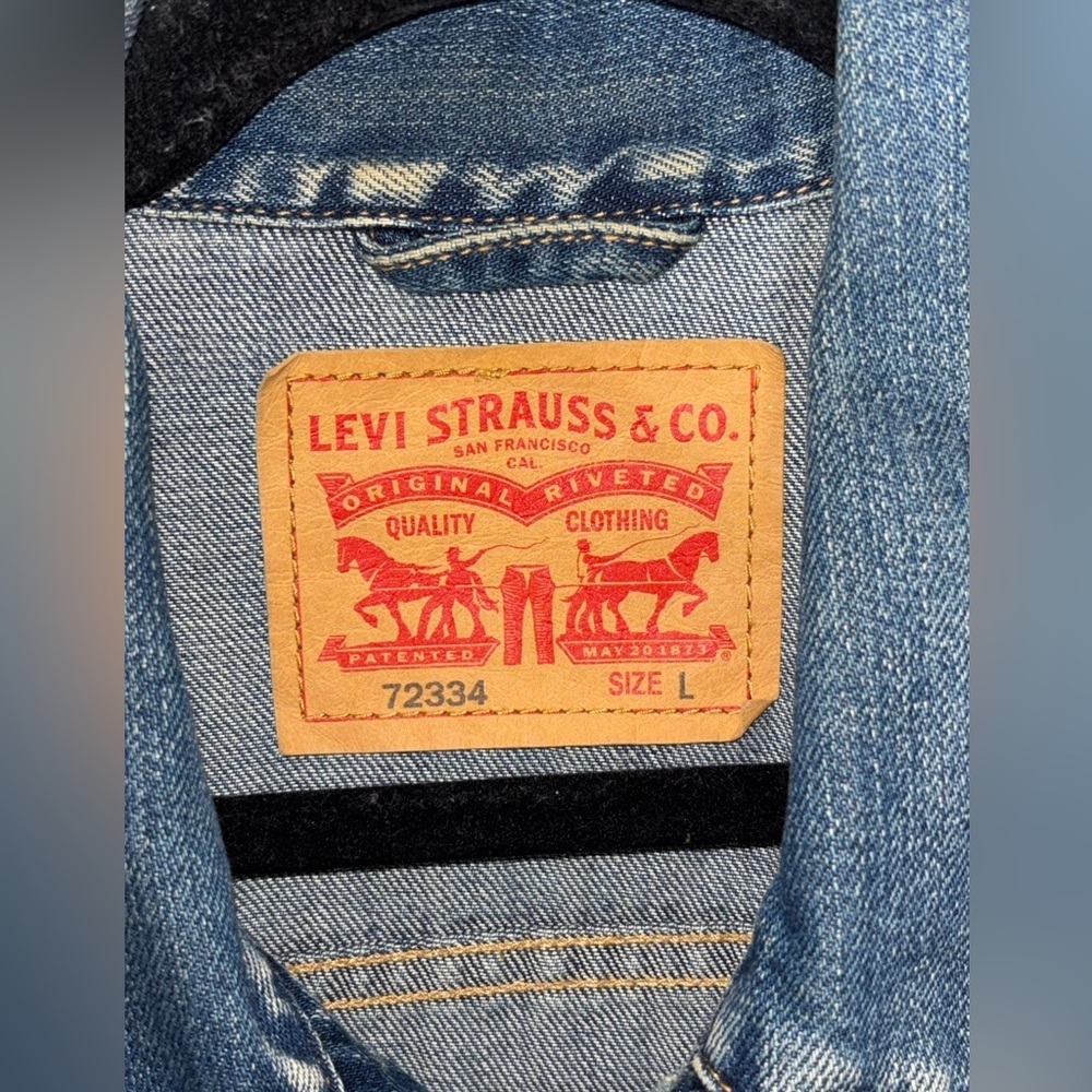 Laser Girl Blue Levi’s Trucker Denim Jacket Large​​ - Picture 11 of 12